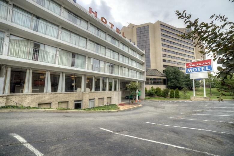Americana Hotel