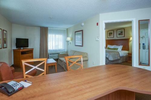Hotel Candlewood Suites Richmond Airport