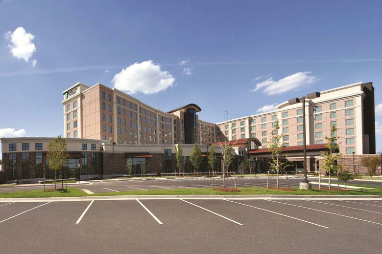 Hotel Embassy Suites Springfield
