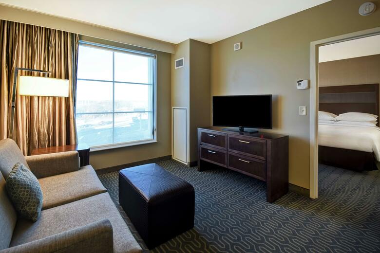 Hotel Embassy Suites Springfield