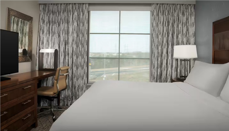 Hotel Embassy Suites Springfield