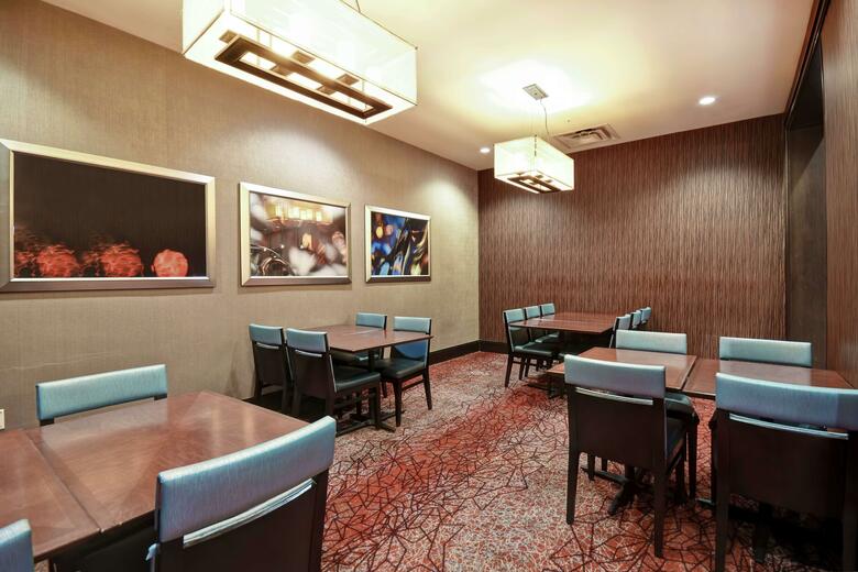 Hotel Embassy Suites Springfield