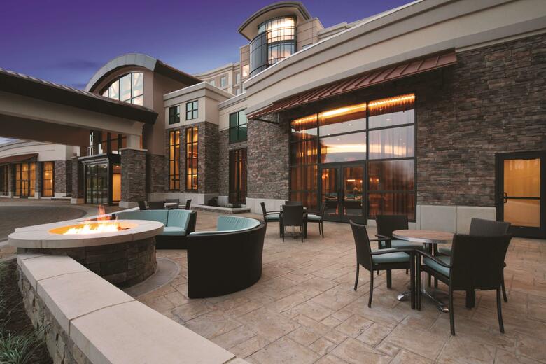 Hotel Embassy Suites Springfield