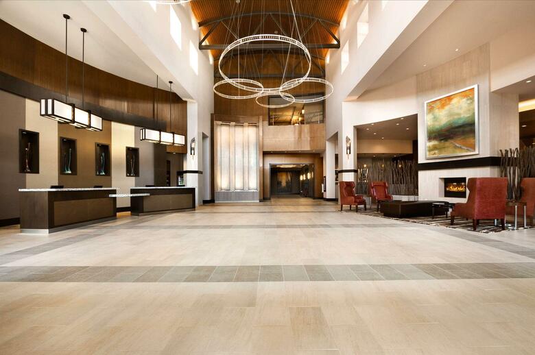 Hotel Embassy Suites Springfield