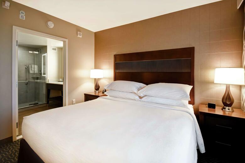 Hotel Embassy Suites Springfield