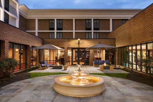 Hotel Doubletree By Hilton Mclean Tysons