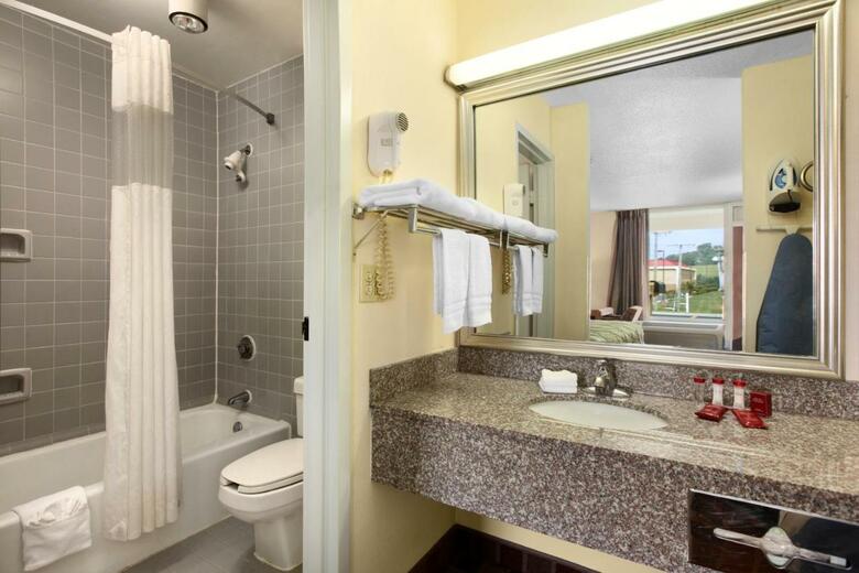 Hotel Ramada By Wyndham Wytheville