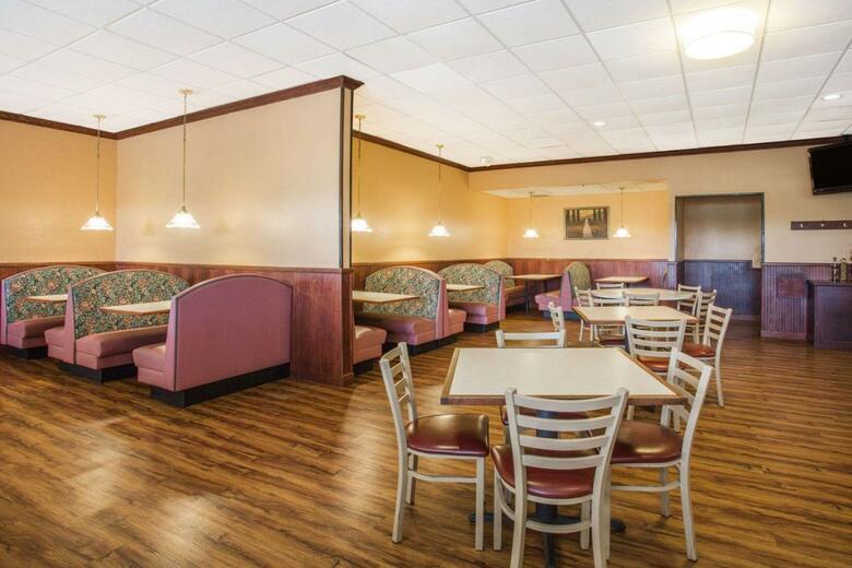 Hotel Ramada By Wyndham Wytheville