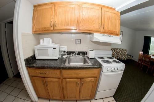 Motel Beach Carousel Virginia Beach