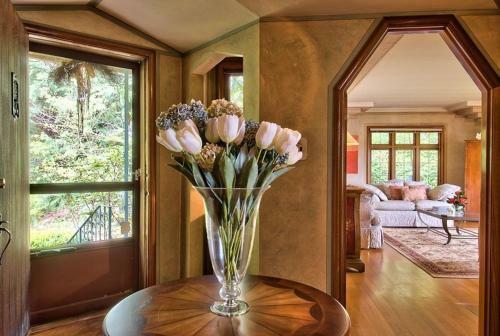 Oyster Bay Manor