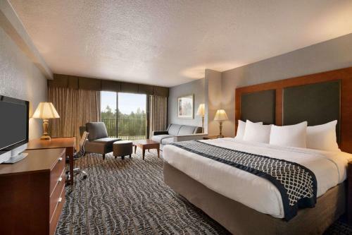 Hotel Baymont By Wyndham Bremerton Wa