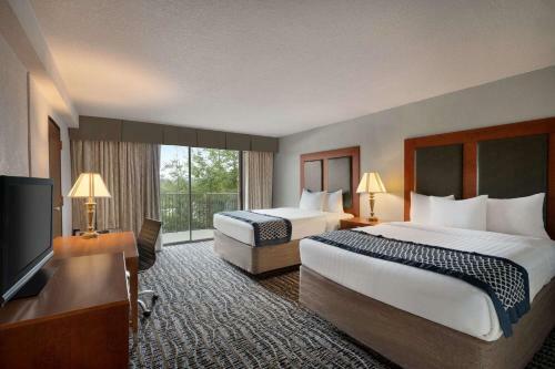 Hotel Baymont By Wyndham Bremerton Wa