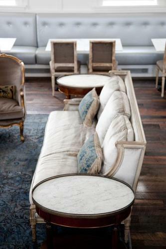 Washington School House Hotel