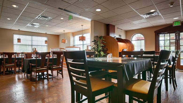 Hotel Best Western Plus Evergreen Inn And Suites