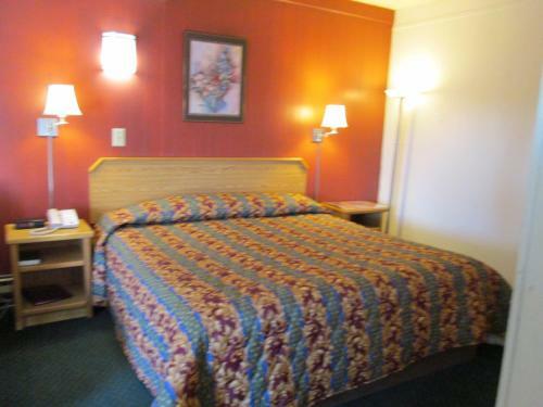 Townhouse Motel