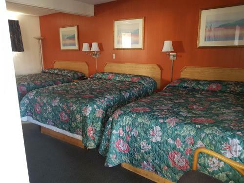Townhouse Motel