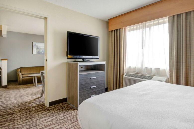 Hotel Best Western Plus Peppertree Airport Inn