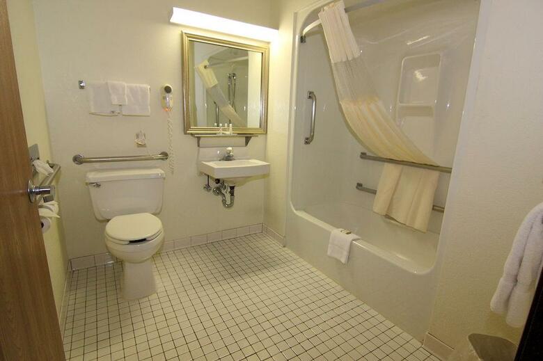 Hotel Baymont Inn & Suites Green Bay