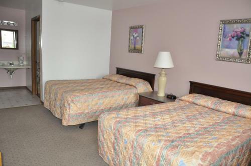 White Rose Motel