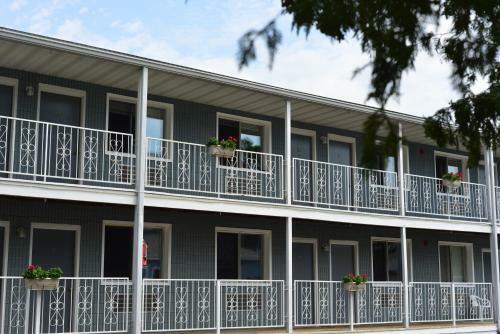 White Rose Motel