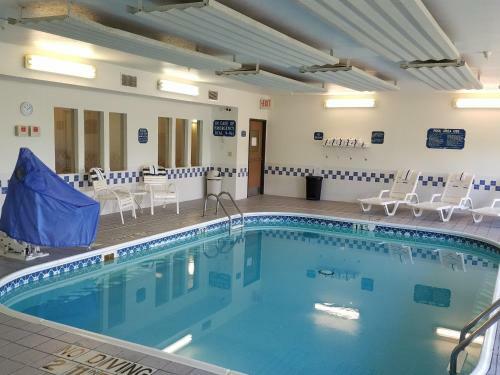Hotel Baymont Inn And Suites - Casper East