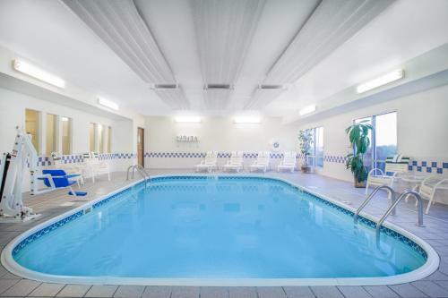 Hotel Baymont Inn And Suites - Casper East