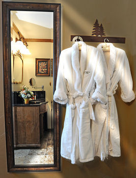 Posada Parkway Inn