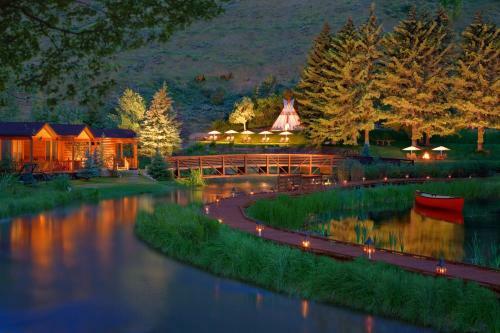 Hotel Rustic Inn Creekside Resort And Spa At Jackson Hole