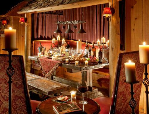 Hotel Rustic Inn Creekside Resort And Spa At Jackson Hole