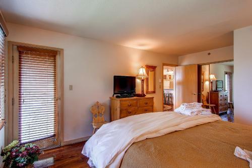 Borders Lodge