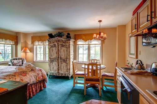 Borders Lodge
