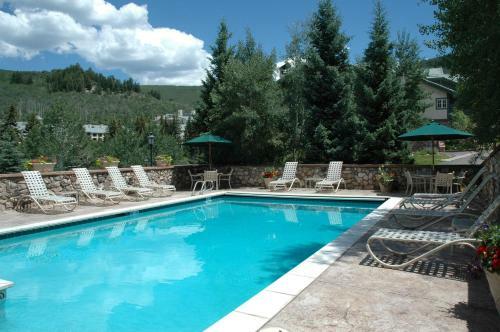 Borders Lodge
