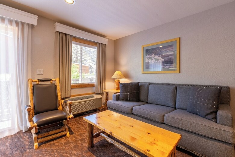 Red Wolf Lodge At Squaw Valley