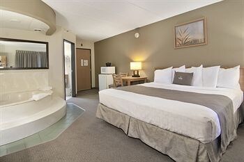 Hotel Boarders Inn & Suites - Faribault, Mn