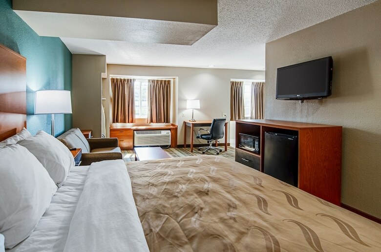 Hotel Quality Inn & Suites
