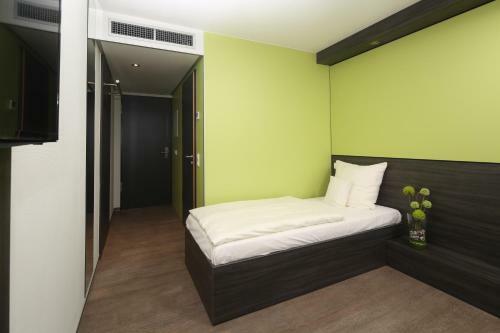Economy-hotel