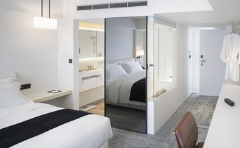 Swiio Hotel Daan