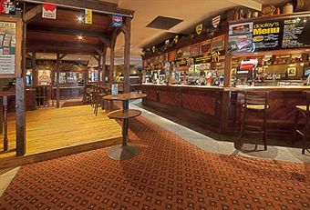 Monash Hotel