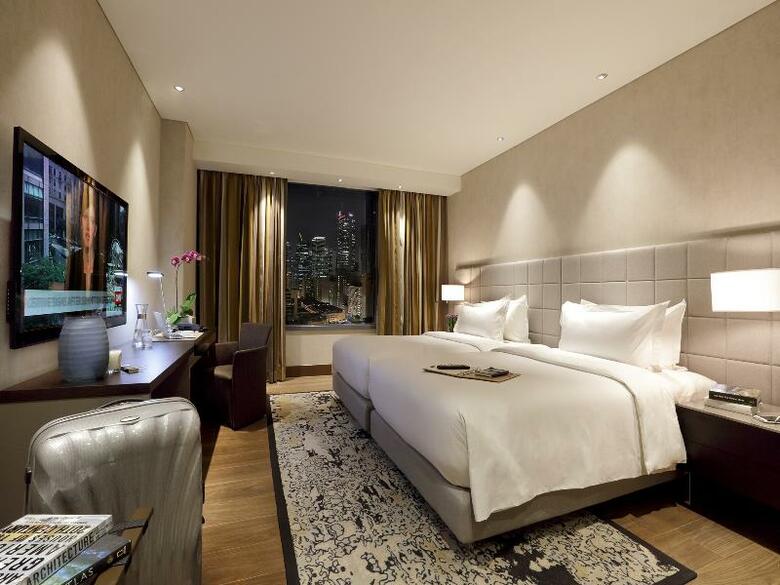 Hotel Makati Diamond Residences