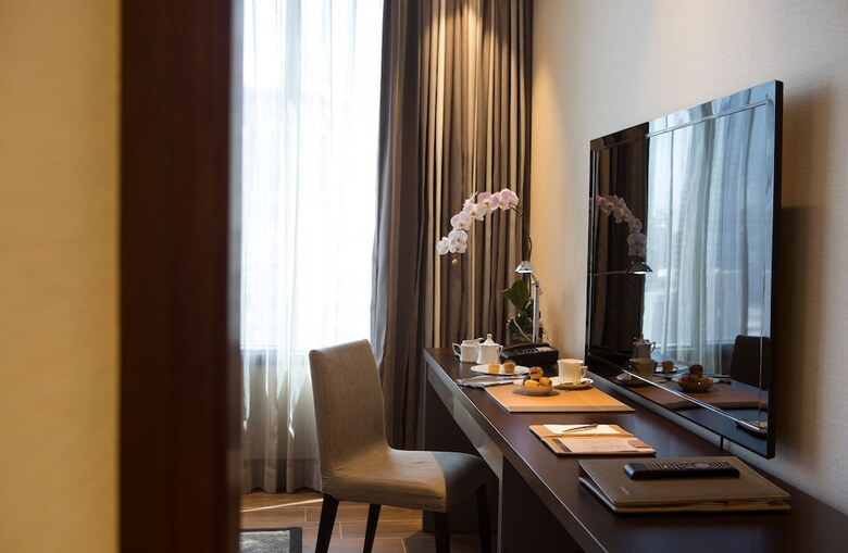 Hotel Makati Diamond Residences