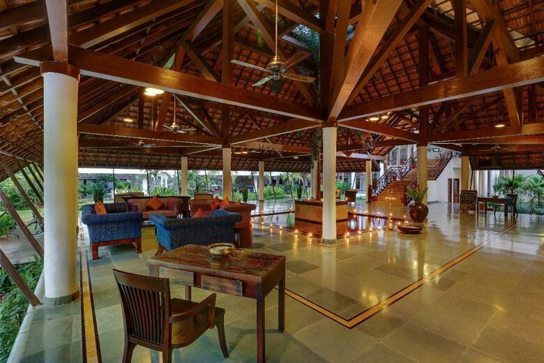 Hotel Rhythm Kumarakom