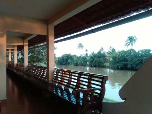 Backwater Breeze