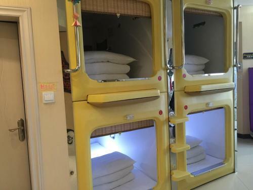 Simple Capsule Youth Hostel Guiyang Xiaoshizi