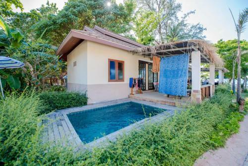 Hotel Banana Beach Resort