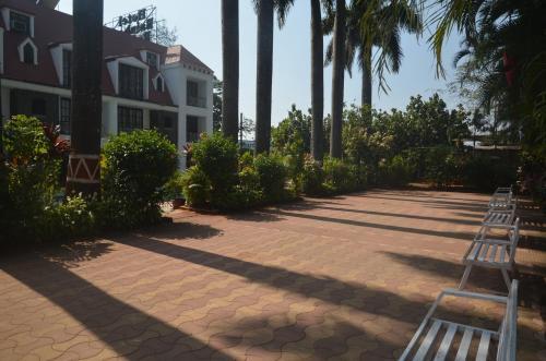 Hotel Rainbow Retreat