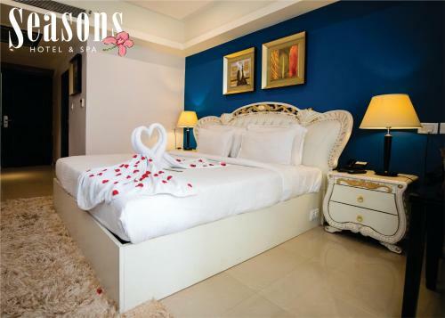 Seasons Hotel & Spa