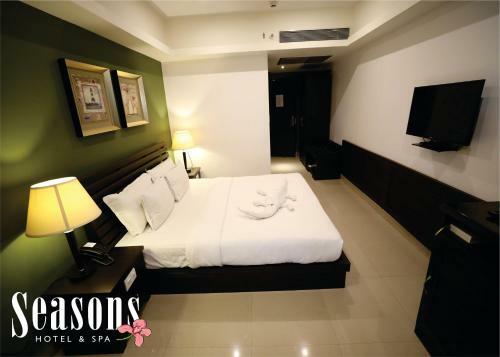 Seasons Hotel & Spa