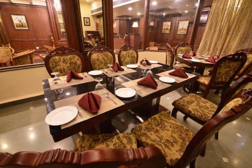 Seasons Hotel & Spa