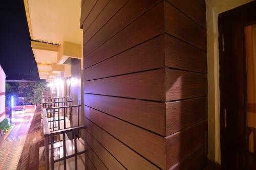 Seasons Hotel & Spa