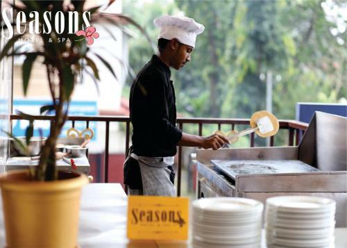 Seasons Hotel & Spa